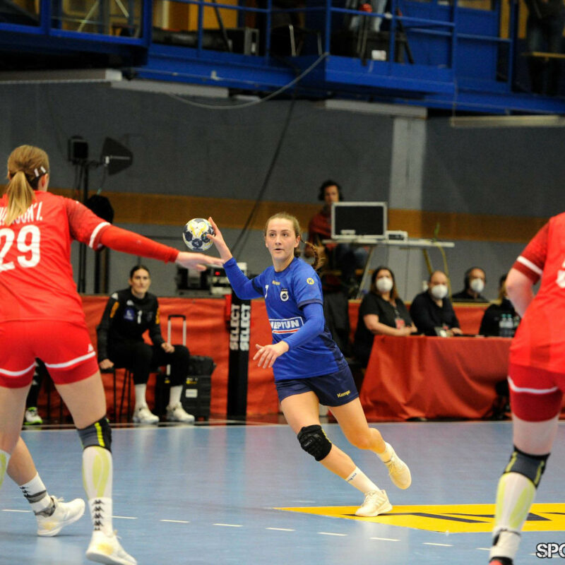 Kosovo - Oesterreich. Bild zeigt Mirela Gjikokaj