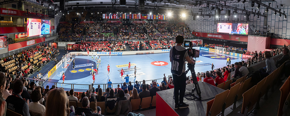 Handball, Frauen Euro Women, Innsbruck,Norwegen - Slowakei. Handball, EHF, Olympiahalle, Norway - Slovakia, 02.12.2024