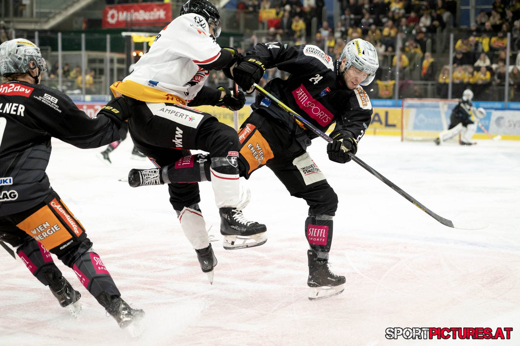 Vienna Capitals – HC Innsbruck