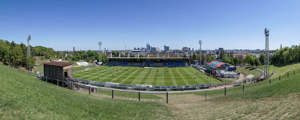2. Liga , Österreich, 02.05.2026, Wien, Stadion Hohe Warte, First Vienna FC - FC Hertha Wels, Stadium Naturarena Hohe Warte, Döbling